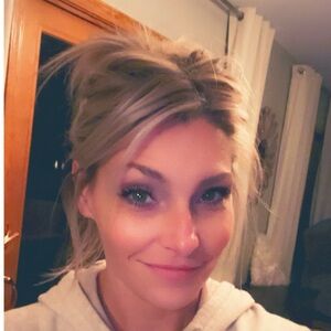 Meet your Posher, Mel